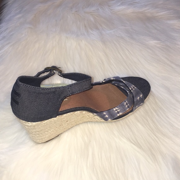 Toms shoes - Picture 3 of 5